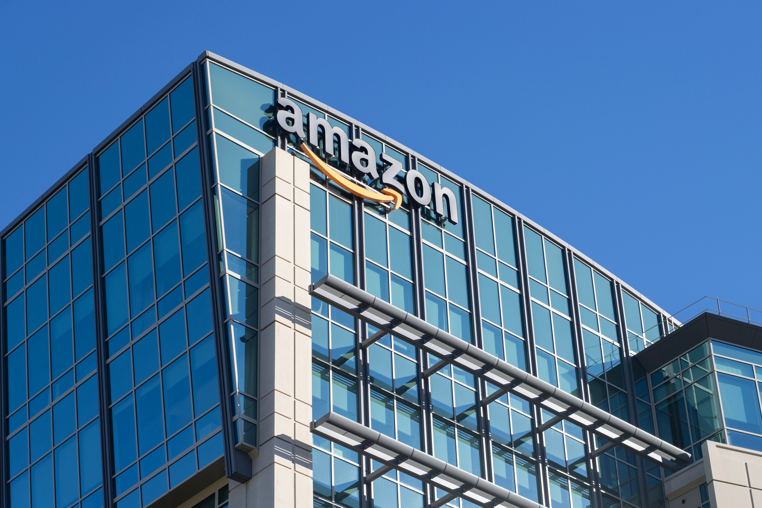 Amazon: Get Out Before The AI Bubble Pops
